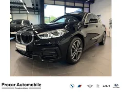 Schwarz Gebraucht 2022 BMW 118 Sport Line Kleinwagen | 24.900 € (Fairer Preis)