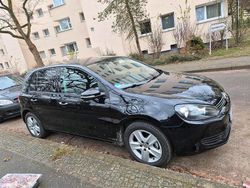 Schwarz Gebraucht 2009 VW Golf Limousine | 6.000 € (Etwas zu teuer)