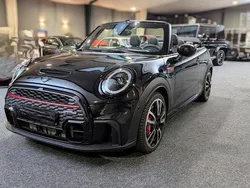 Schwarz Gebraucht 2024 Mini John Cooper Works Cabriolet Cabrio | 43.999 € (Etwas zu teuer)