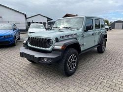 Grau Gebraucht 2025 Jeep Wrangler Unlimited Rubicon SUV | 65.989 € (Etwas zu teuer)