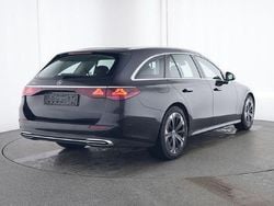 Schwarz Gebraucht 2024 Mercedes E220 Avantgarde Limousine | 42.490 € (Superpreis)