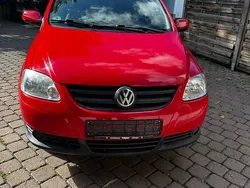 Rot Gebraucht 2007 VW Fox Kleinwagen | 2.400 € (Fairer Preis)