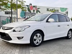 Weiß Gebraucht 2011 Hyundai i30 Edition+ Kombi | 4.700 € (Fairer Preis)