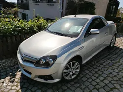 Silber Gebraucht 2005 Opel Tigra Cabrio | 2.200 € (Guter Preis)