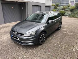 Grau Gebraucht 2019 VW Golf VII Comfortline Kombi | 14.500 € (Fairer Preis)