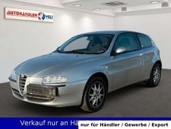 Grau Gebraucht 2003 Alfa Romeo 147 Distinctive Kleinwagen | 899 € (Superpreis)