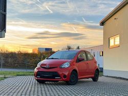Fire red Gebraucht 2013 Toyota Aygo Cool Kleinwagen | 2.499 € (Guter Preis)
