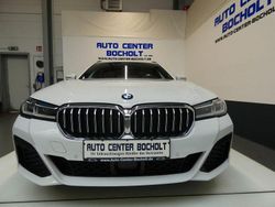 Alpinweiss iii Gebraucht 2021 BMW 530 M Sport Kombi | 33.900 € (Guter Preis)