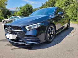 Schwarz Gebraucht 2018 Mercedes A200 AMG Limousine | 21.490 € (Fairer Preis)