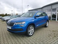 Raceblau metallic Gebraucht 2020 Skoda Karoq Style SUV | 21.650 € (Fairer Preis)