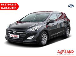 Schwarz Gebraucht 2017 Hyundai i30 Trend Kombi | 12.990 € (Teuer)