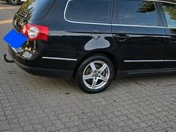 Schwarz Gebraucht 2007 VW Golf V Kombi | 2.500 € (Guter Preis)