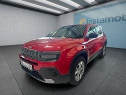 Rot Neu 2025 Jeep Avenger SUV | 28.049 € (Etwas zu teuer)