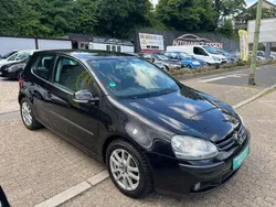 Schwarz Gebraucht 2004 VW Golf V Trendline Kleinwagen | 1.499 € (Fairer Preis)