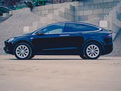 Schwarz Gebraucht 2020 Tesla Model X Performance SUV | 66.000 €