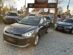 Grau Gebraucht 2018 Kia Rio DREAM-TEAM Edition Kleinwagen | 10.950 € (Fairer Preis)