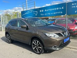 Braun Gebraucht 2016 Nissan Qashqai Tekna SUV | 13.490 € (Guter Preis)