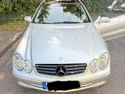 Silber Gebraucht 2002 Mercedes CLK200 Coupé | 2.500 €