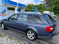 Blau Gebraucht 2002 Audi A6 Kombi | 1.800 € (Fairer Preis)