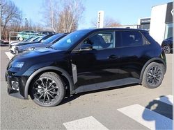 Schwarz (black pearlschwarz metallic (schwarz)) Gebraucht 2025 Renault R5 Komfort Kleinwagen | 33.196 € (Etwas zu teuer)