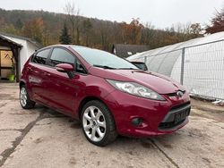Rot Gebraucht 2011 Ford Fiesta Limousine | 3.999 € (Etwas zu teuer)