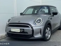 Melting silver iii Gebraucht 2022 Mini Cooper Coupé Essential Coupé | 20.749 €