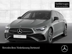 Grau Gebraucht 2025 Mercedes CLA180 Shooting Brake Kombi | 39.999 €