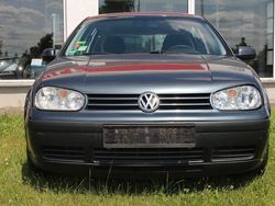 Grau Gebraucht 1998 VW Golf IV Comfortline Limousine | 1.700 € (Guter Preis)