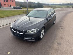 Braun Gebraucht 2017 BMW 520 Kombi | 12.490 €