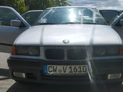 Grau Gebraucht 1994 BMW 320 Limousine | 1.999 €
