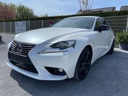 Weiß Gebraucht 2016 Lexus IS300h Limousine | 21.900 € (Fairer Preis)