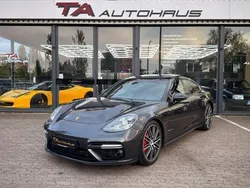 Grau Gebraucht 2018 Porsche Panamera Turbo Limousine | 65.990 € (Superpreis)
