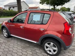 Rot Gebraucht 2010 Dacia Sandero Stepway Kleinwagen | 2.600 € (Guter Preis)