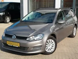 Grau Gebraucht 2015 VW Golf VII Trendline Kombi | 7.999 € (Fairer Preis)