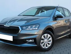 Grau Gebraucht 2024 Skoda Fabia Selection Limousine | 15.900 € (Guter Preis)