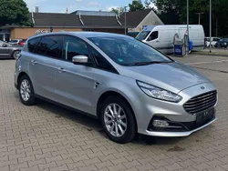 Polarsilber metallic Gebraucht 2020 Ford S-MAX Trend Van / Kleinbus | 10.950 €
