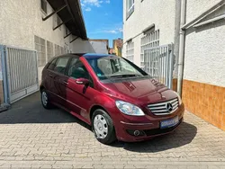 Rot Gebraucht 2008 Mercedes B170 Van / Kleinbus | 6.999 € (Fairer Preis)