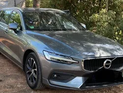 Grau Gebraucht 2018 Volvo V60 Kombi | 24.500 € (Teuer)