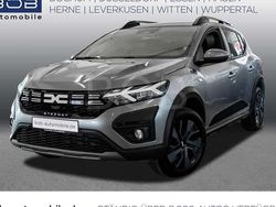 Schwarz Gebraucht 2022 Peugeot 3008 Allure SUV | 20.888 € (Fairer Preis)