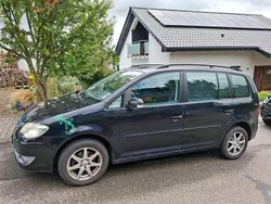 Schwarz Gebraucht 2007 VW Touran Trendline Van / Kleinbus | 2.200 € (Superpreis)