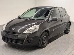 Schwarz Gebraucht 2011 Renault Clio II Kleinwagen | 980 € (Superpreis)