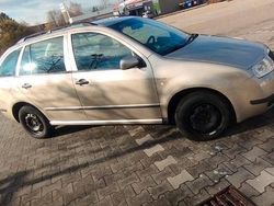 Beige Gebraucht 2004 Skoda Fabia Kombi | 1.150 € (Fairer Preis)