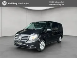 Obsidianschwarz metallic m Gebraucht 2023 Mercedes Vito Van / Kleinbus | 44.900 €