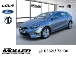 Silber Neu 2025 Kia Ceed Vision Limousine | 20.990 € (Guter Preis)