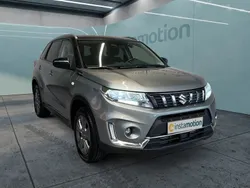 Silber Gebraucht 2021 Suzuki Vitara Comfort SUV | 23.400 € (Etwas zu teuer)