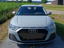 Grau Neu 2025 Audi A1 Kleinwagen | 21.500 € (Guter Preis)