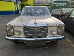 Mercedes 200/8
