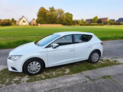 Weiß Gebraucht 2014 Seat Leon Reference Limousine | 7.800 € (Etwas zu teuer)