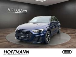 Blau (navarrablau metallic) Neu 2025 Audi A1 Sportback S-line plus Kleinwagen | 31.390 € (Fairer Preis)