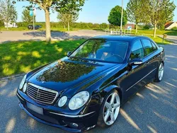 Schwarz Gebraucht 2004 Mercedes E320 AMG Limousine | 7.500 €
